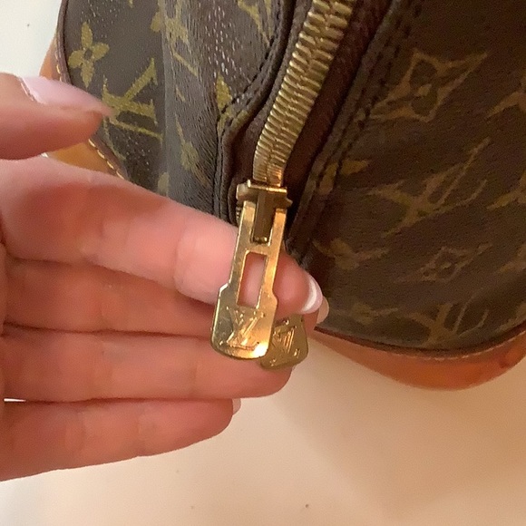 Louis Vuitton Alma - Picture 6 of 14